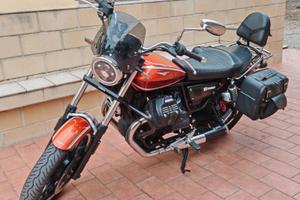 Moto Guzzi V9 Roamer