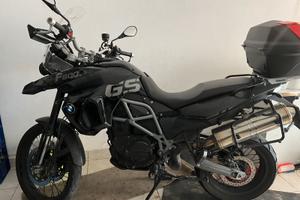 BMW F800GS black edition INCIDENTATA