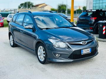 Hyundai i30 1.6 diesel 2011 Garanzia 12 mesi ok Ne