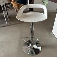 Coppia di sgabelli girevoli