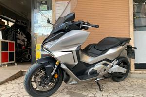 Honda Forza 750 dct