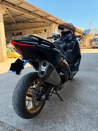 Yamaha TMAX 560 tech max 2023