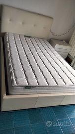 Letto una piazza e mezza con materasso e doghe