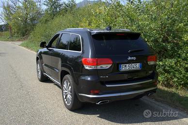 Jeeb grand cherokee 2017