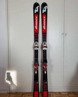 sci slalom nordica