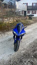 Yamaha R1 2004