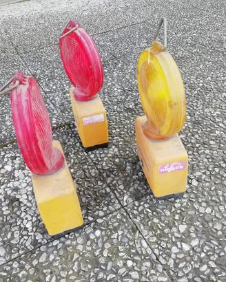 Segnalatore luminoso di ostacoli