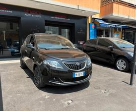Lancia Ypsilon 1.0 FireFly 5 porte S&S Hybrid Gold
