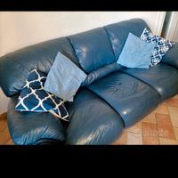 divano 3 posti in pelle blu