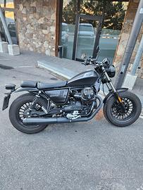 moto Guzzi v9