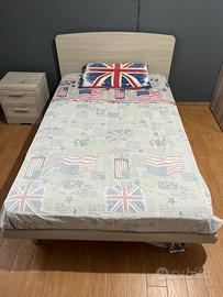 Letto a una piazza e mezza con materasso