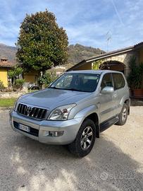 TOYOTA Land Cruiser - 2005