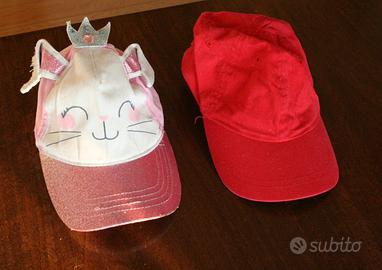 Cappellino Bambini Rosso ed uno Rosa