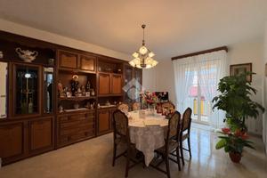 3 LOCALI A POLIGNANO A MARE