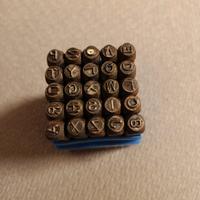 SCATOLA PUNZONI LETTERE 