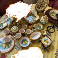 Lotto di ceramiche in maiolica come in foto Pacon