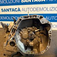 Cambio manuale 5 marcie RENAULT CLIO 4 anno 2017