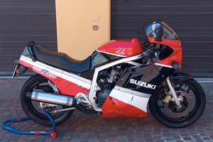Suzuki GSX R 750
