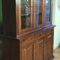 VETRINA ARTE POVERA IN NOCE MASSICCIO