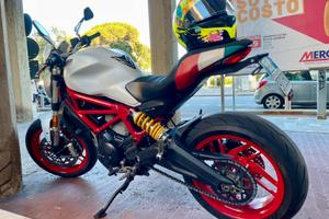 Ducati Monster 797 plus