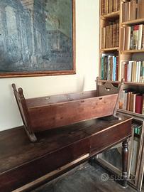 culla antica in legno