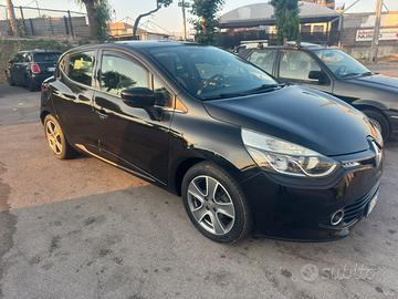 Cerchi da 16 completi di gomme clio 4