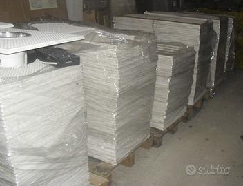 Stock Pannelli in gesso per controsoffittatura