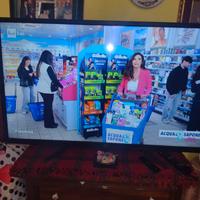 TV 49" AKAY a colori. 