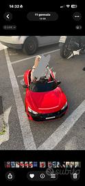 Macchina audi rossa bambini