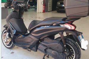 Piaggio Beverly Police nero luglio 2017