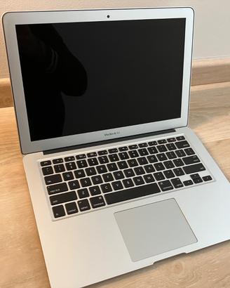 Macbook air 13” (2017) 128 gb