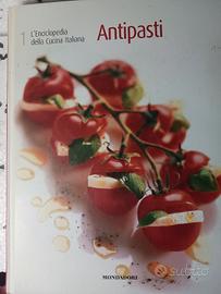 Volume di cucina Gli Antipasti. Mondadori 
