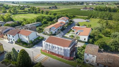 VILLA A SCHIERA A VERONELLA