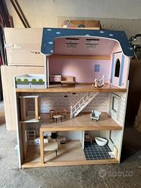 Casa delle bambole in legno su 3 piani completa