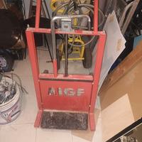 carrello sollevatore radiatori MGF