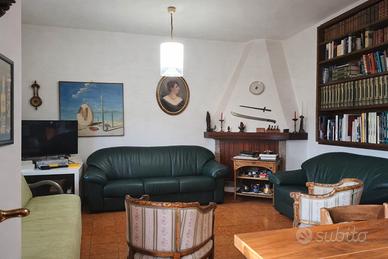 Sinnai_Capo schiera su 2 Livelli Pressi Pineta