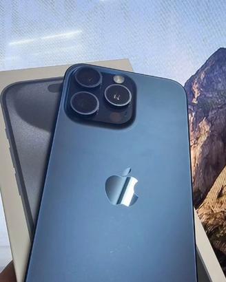 iPhone 15 Pro Max 512GB Blu – come nuovo!