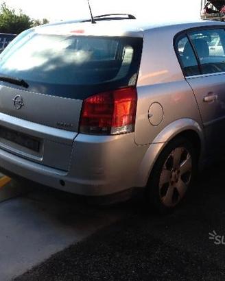 Opel SIGNUM 2.2 RICAMBI