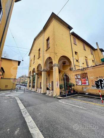 Appartamento Bologna [AT.21VRG]