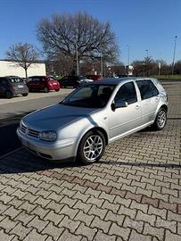 Volksvagen golf IV 4 1.6 16V benzina 5 porte
