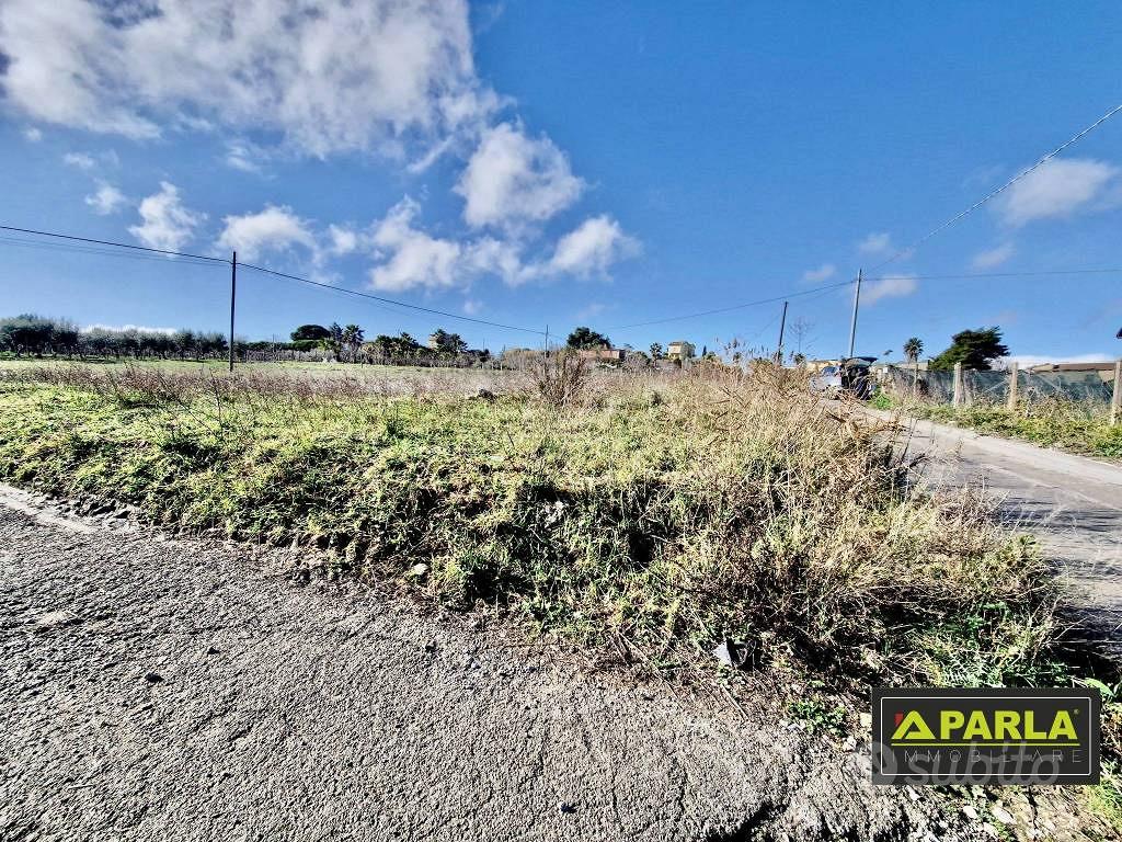 Terreno di 2100 m² a Canicattì - Vista 2