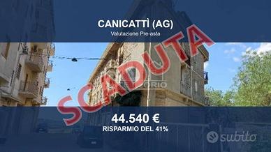 Immobile in asta di 180 m² con più di 5 locali a C