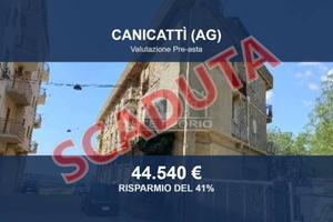 Immobile in asta di 180 m² con più di 5 locali a C