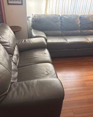 Coppia Divani in Pelle Grigio (3 Posti + 2 Posti)