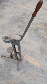 Imbottigliatrice sughero