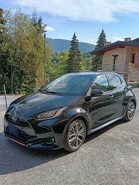 Yaris 1.5 full Hybrid 130 cv mod.Lounge