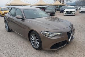 Alfa Romeo Giulia 2.2 Turbodiesel 210 CV AT8 AWD Q