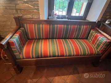 Divano Vintage in Stile Rustico