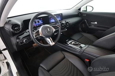 MERCEDES-BENZ A 180 A 180 d Automatic Advanced