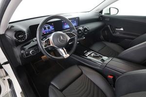 MERCEDES-BENZ A 180 A 180 d Automatic Advanced